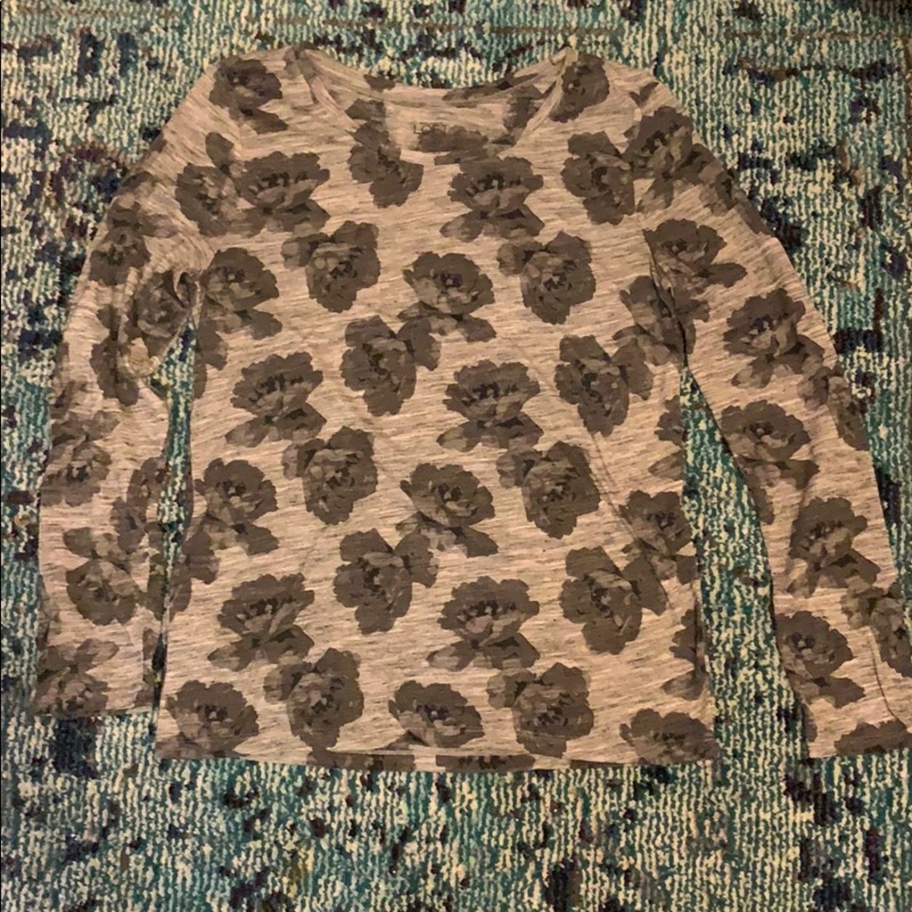 LOFT 3/4 sleeve rose patterned t-shirt GUC